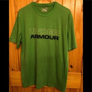 Men’s Large Under Armour loose fit heat gear tee